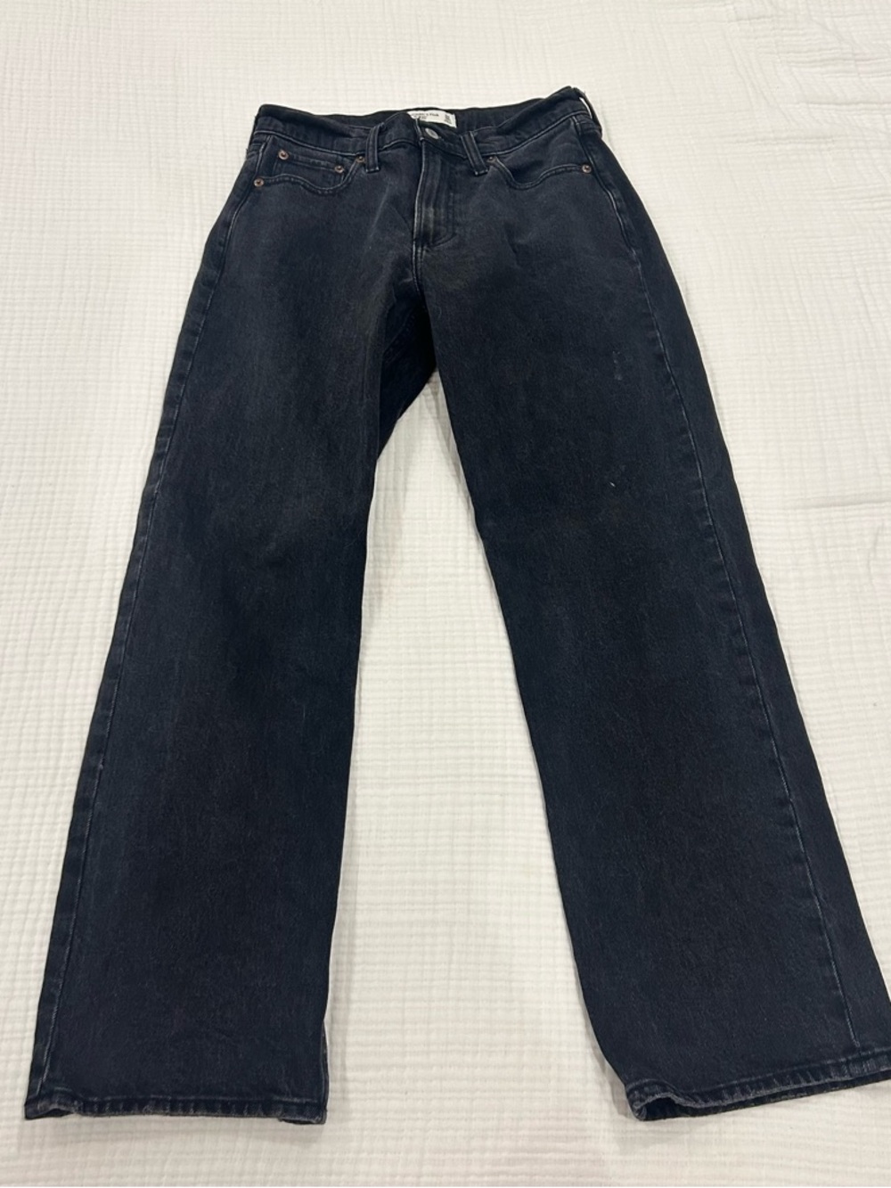 Abercrombie & Fitch The Baggy Low Rise Jeans